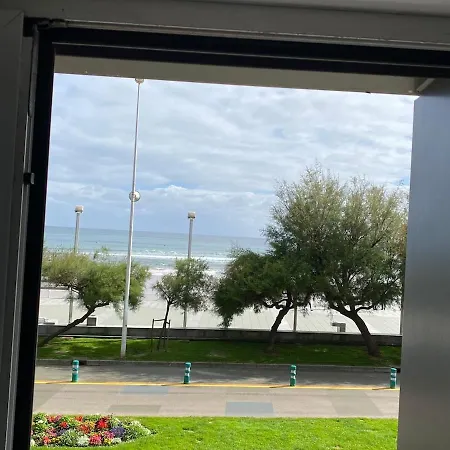 Beachfront To Watch The Eclipse Apartamento *